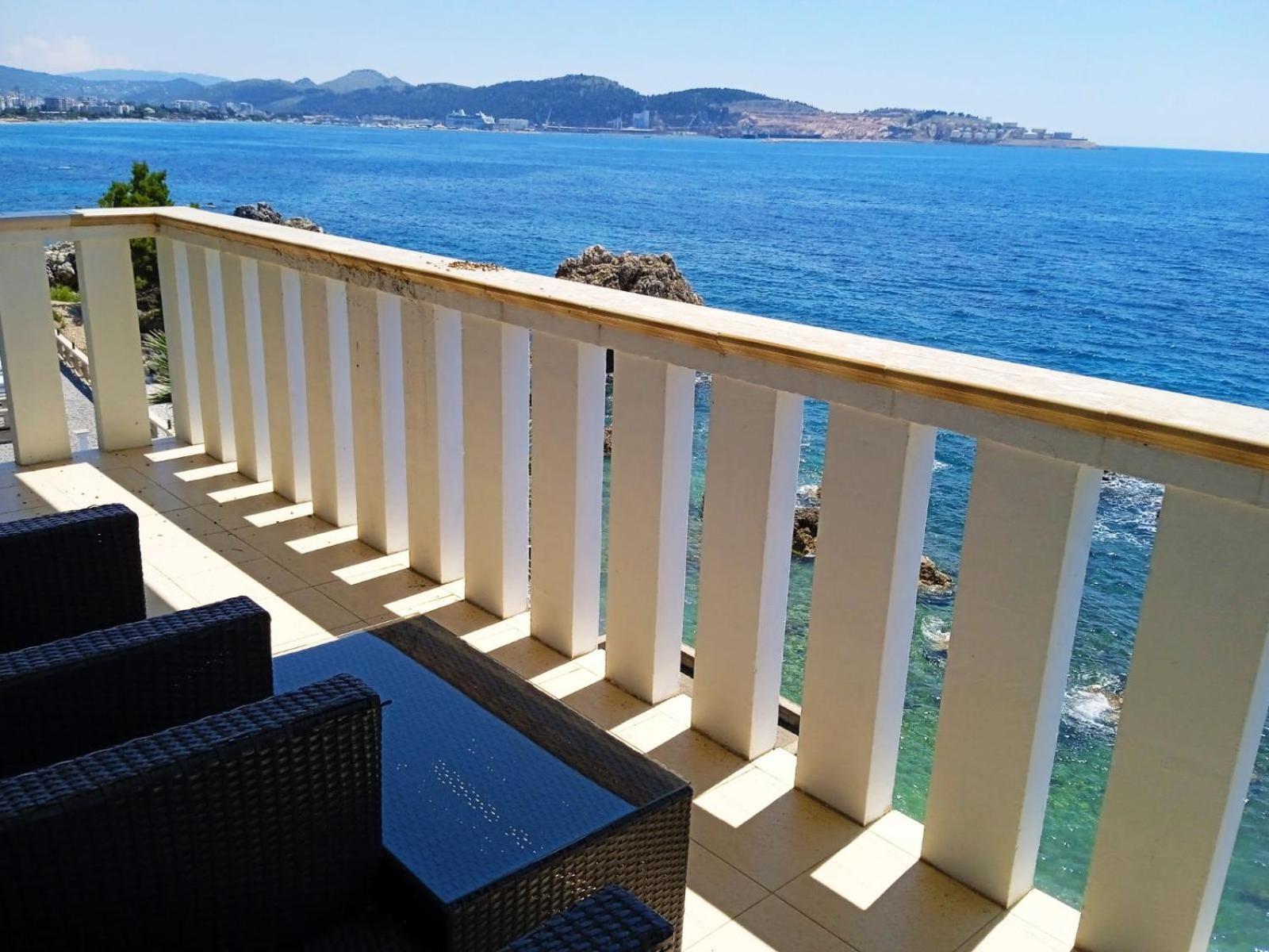 Sunset View Apartments Bar Kamer foto